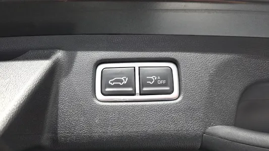 Kia 4 2.2 2WD 2023 28