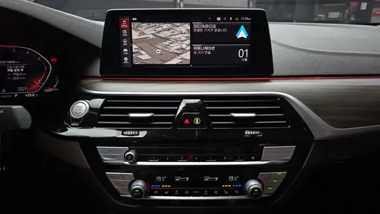 BMW 5 Series (G30) 520d 2019 14
