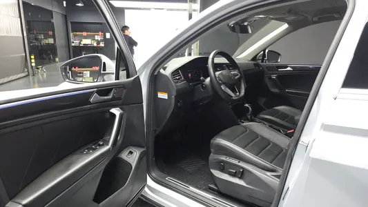 Volkswagen 2 2.0 TDI 2021 9