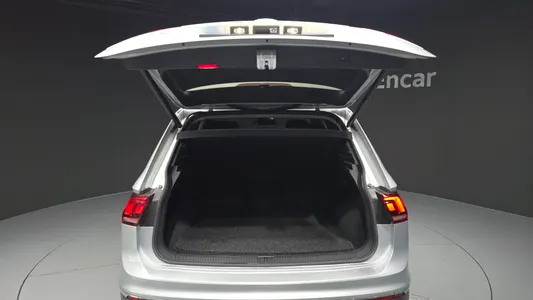 Volkswagen 2 2.0 TDI 2021 19