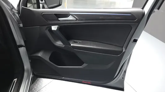 Volkswagen 2 2.0 TDI 2021 24