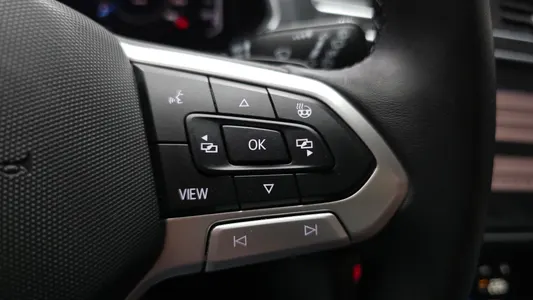 Volkswagen 2 2.0 TDI 2021 29