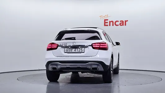 Mercedes-Benz GLA-Class X156 GLA220 2019 4