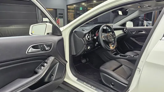 Mercedes-Benz GLA-Class X156 GLA220 2019 10