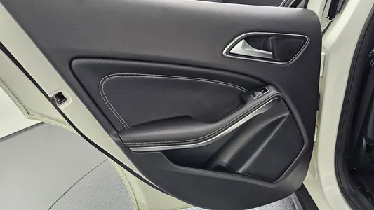Mercedes-Benz GLA-Class X156 GLA220 2019 25