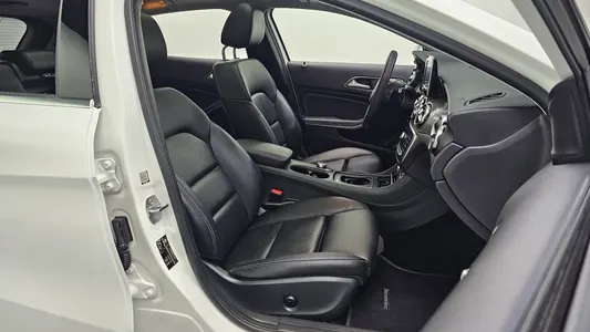 Mercedes-Benz GLA-Class X156 GLA220 2019 26