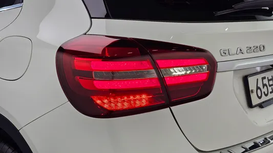Mercedes-Benz GLA-Class X156 GLA220 2019 23