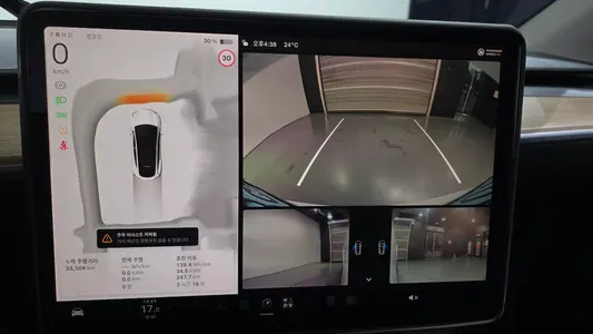 Tesla Y RWD 2024 14