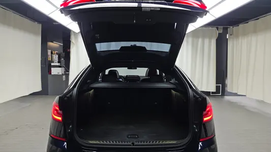 BMW 6 Series GT (G32) 620d M 2023 16