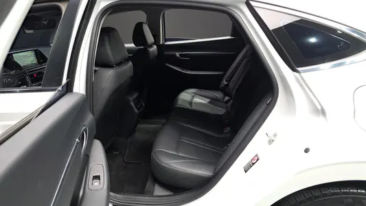 Hyundai (DN8) 2.0 LPG() 2020 11