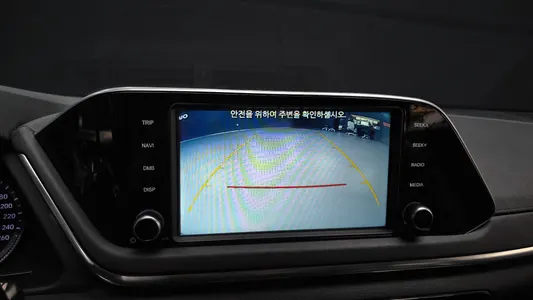 Hyundai (DN8) 2.0 LPG() 2020 14