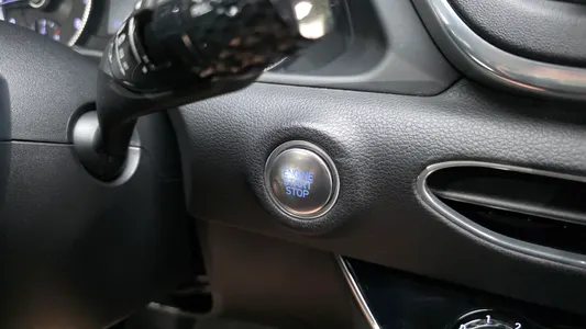 Hyundai (DN8) 2.0 LPG() 2020 27
