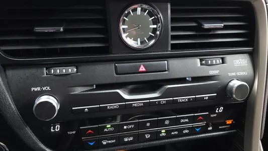 Lexus RX450h 4 2018 29