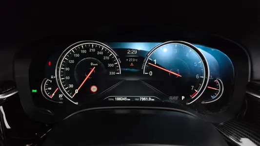 BMW 5 Series (G30) 530i xDrive M 2018 8
