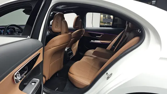 Mercedes-Benz E-Class W214 E200 AMG Line 2025 11