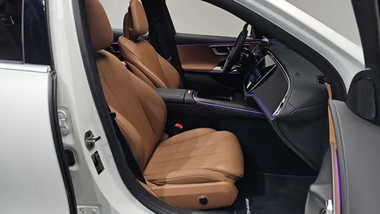 Mercedes-Benz E-Class W214 E200 AMG Line 2025 26