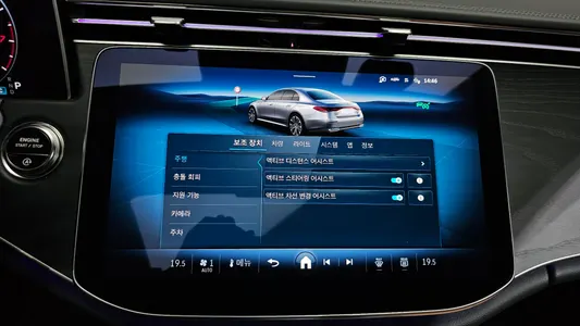 Mercedes-Benz E-Class W214 E200 AMG Line 2025 31