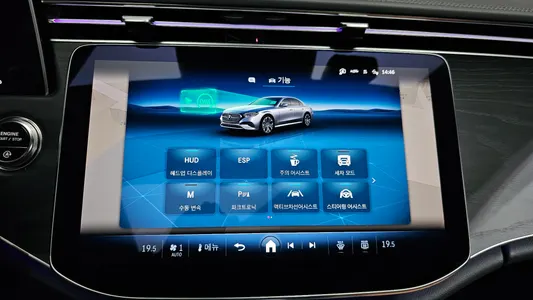 Mercedes-Benz E-Class W214 E200 AMG Line 2025 30