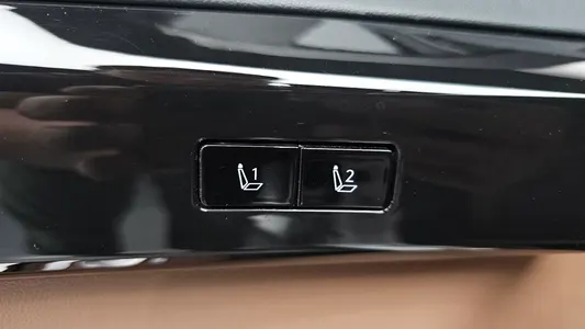 Hyundai (GN7) 2023 28