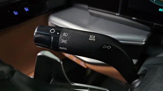 Hyundai (GN7) 2023 36