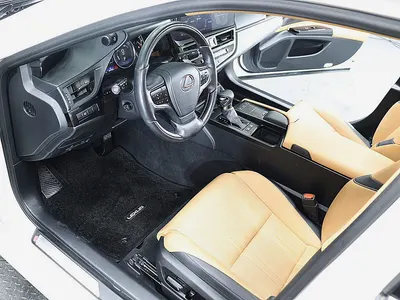 Lexus ES300h 7 2021 10