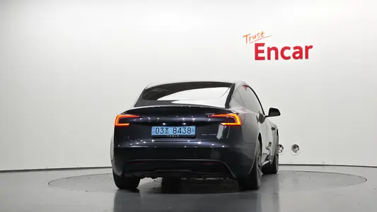 Tesla 3 AWD 2024 4