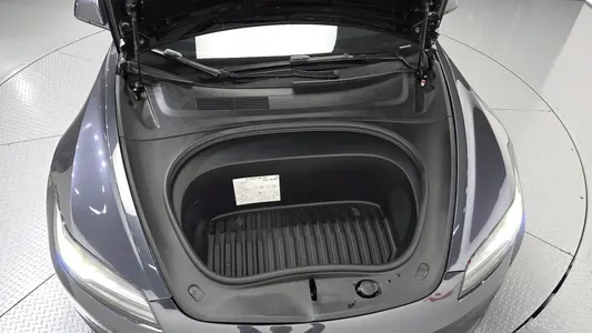 Tesla 3 AWD 2024 6