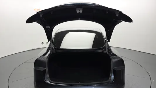 Tesla 3 AWD 2024 31