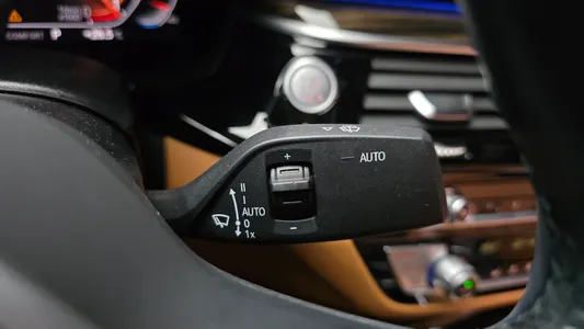 BMW 5 Series (G30) 520i M 2021 29