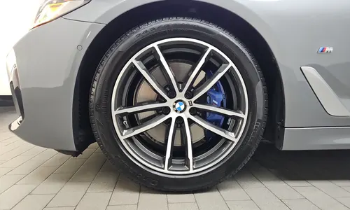 BMW 5 Series (G30) 520i M 2023 5