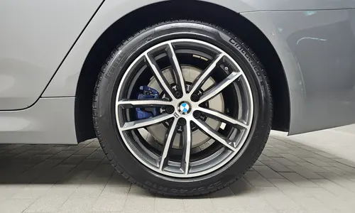 BMW 5 Series (G30) 520i M 2023 21