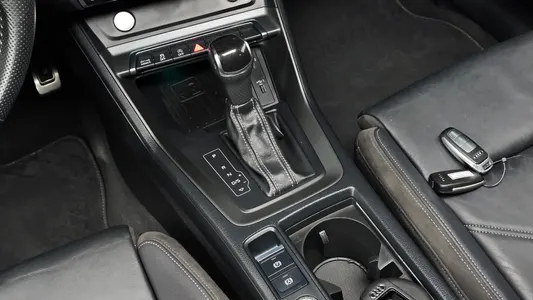 Audi Q3 (F3) 35 TDI 2020 8