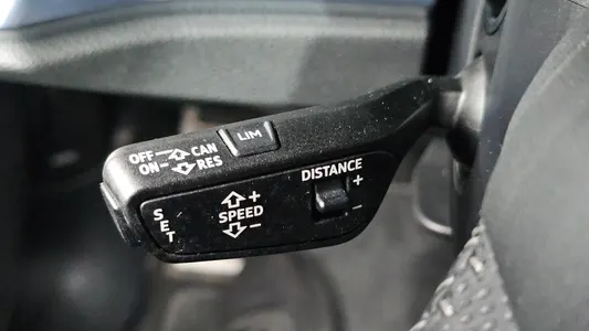 Audi Q3 (F3) 35 TDI 2020 16