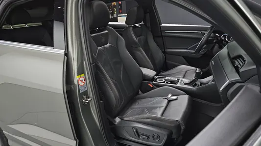 Audi Q3 (F3) 35 TDI 2020 26