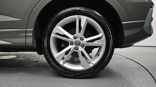 Audi Q3 (F3) 35 TDI 2020 21