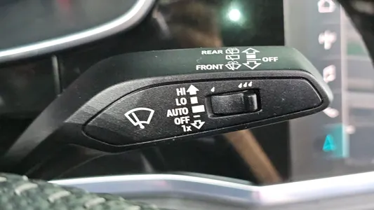 Audi Q3 (F3) 35 TDI 2020 29