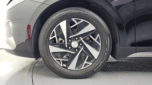 Hyundai IG 2022 5