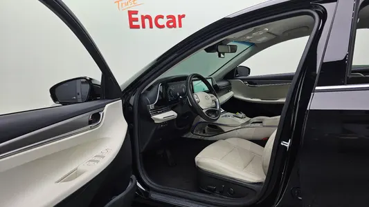 Hyundai IG 2022 10