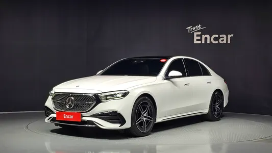 Mercedes-Benz E-Class W214 E300 4MATIC AMG Line 2025