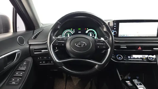 Hyundai (DN8) 2021 12