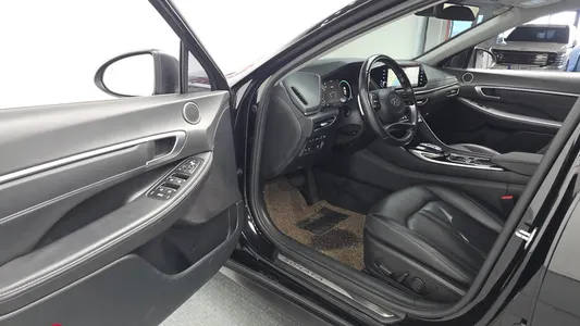 Hyundai (DN8) 2021 10