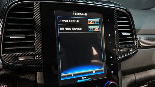 Renault Korea QM6 2WD LE 2018 32
