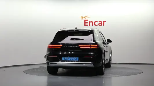 Genesis GV70 e-AWD 2023 4