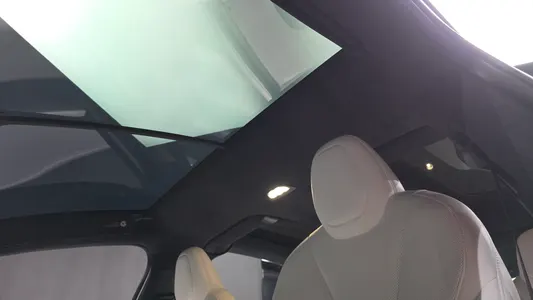 Tesla X 2023 19