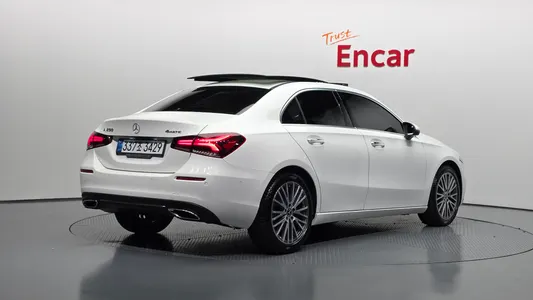 Mercedes-Benz A-Class W177 A250 4MATIC 2021