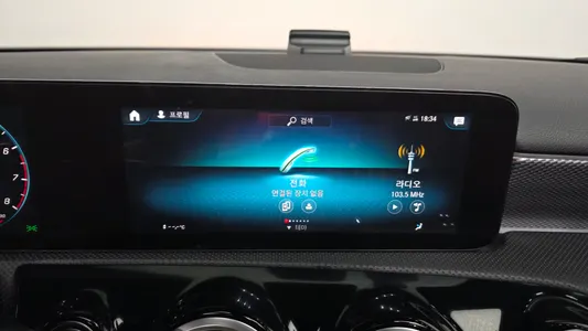 Mercedes-Benz A-Class W177 A250 4MATIC 2021 13