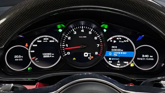 Porsche (PO536) 3.0 2019 8