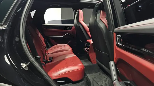Porsche (PO536) 3.0 2019 12