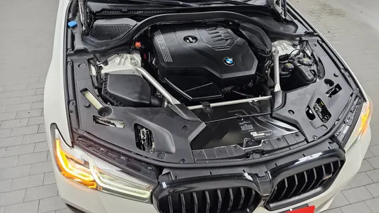 BMW 5 Series (G30) 520i M 2020 5