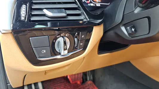 BMW 5 Series (G30) 520i M 2020 19